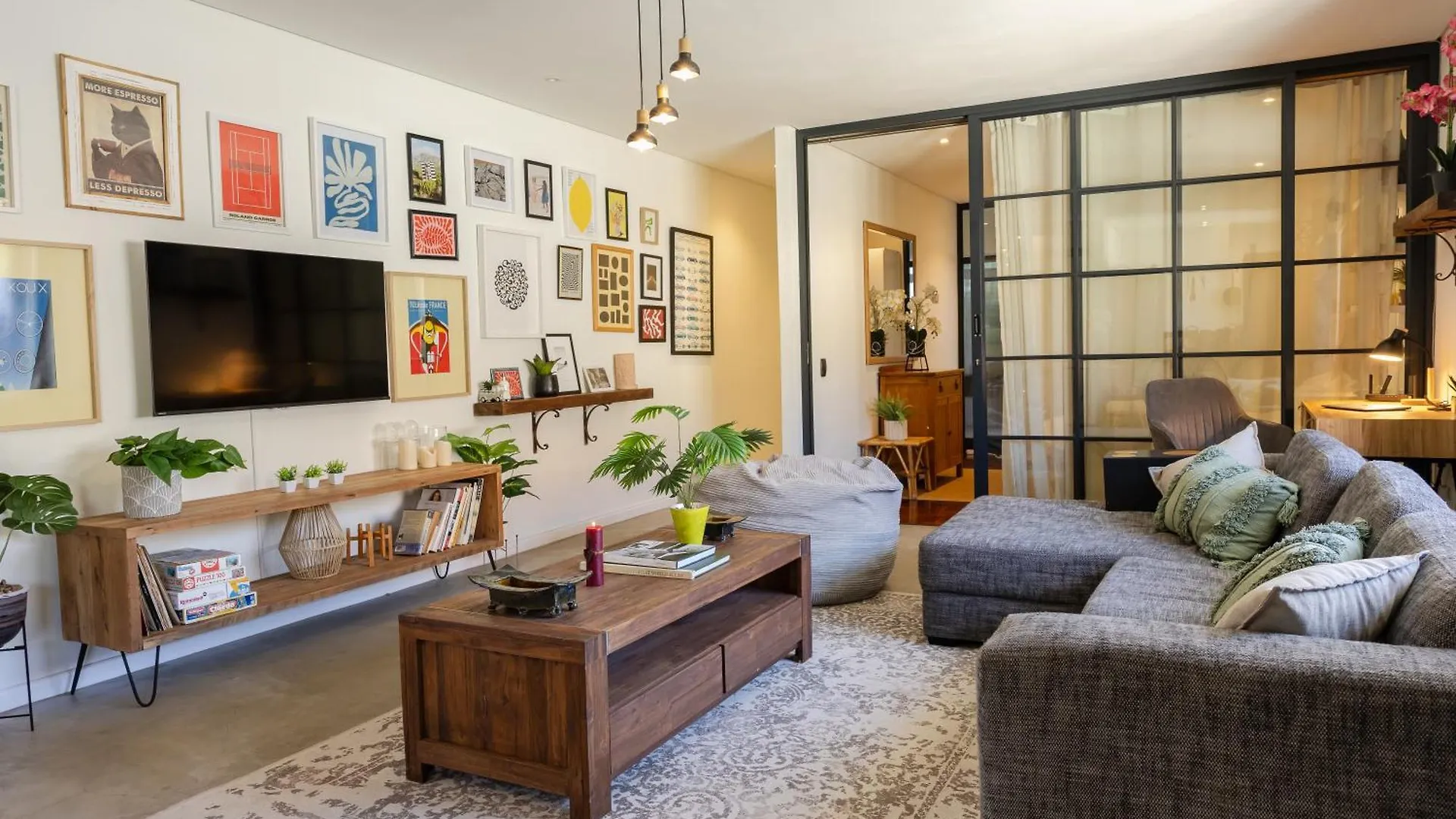 Cozy Seapoint Holiday Escape Le Cap